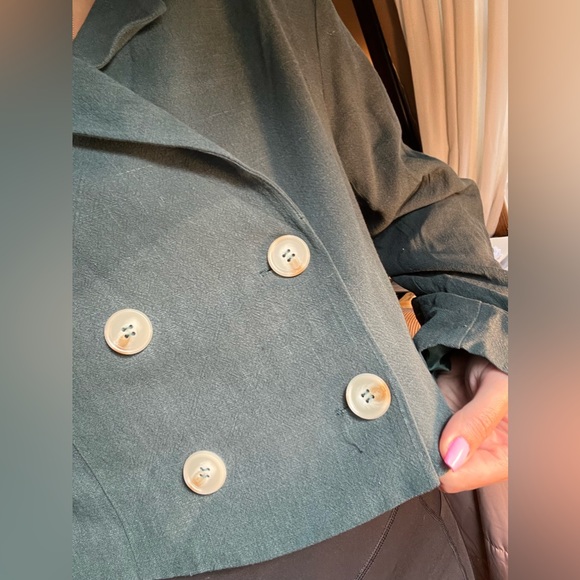 Women’s Cropped Green Suit Jacket - Picture 7 of 11